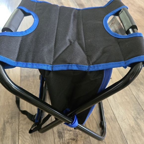 PGA Tour Spectator Black/Blue Folding Chairs With Backpack Cooler,new With Tags - Picture 7 of 15